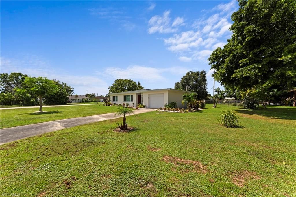 1212 Barnsdale St, Lehigh Acres, FL 33936 Photo
