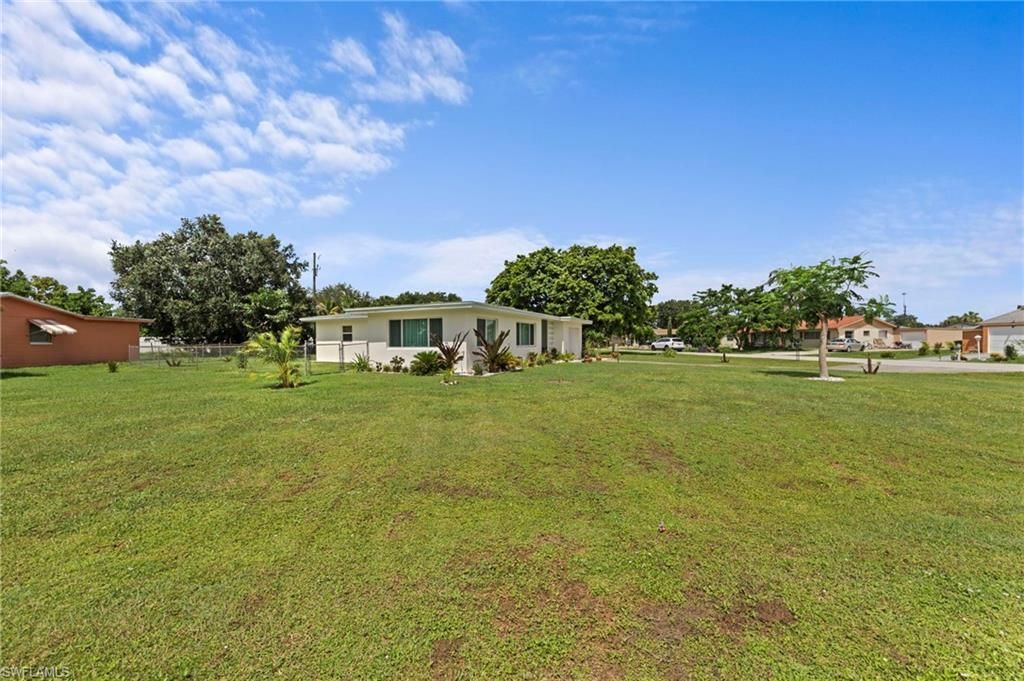 1212 Barnsdale St, Lehigh Acres, FL 33936 Photo