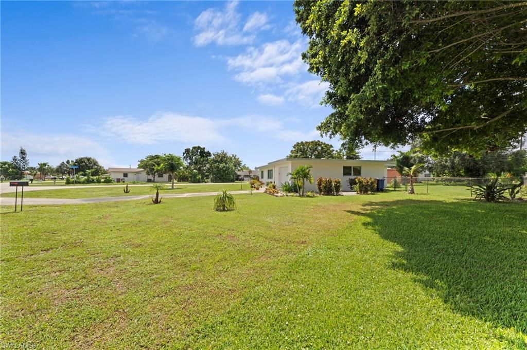 1212 Barnsdale St, Lehigh Acres, FL 33936 Photo