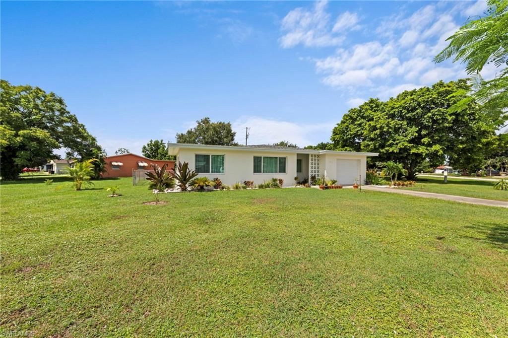 1212 Barnsdale St, Lehigh Acres, FL 33936 Photo