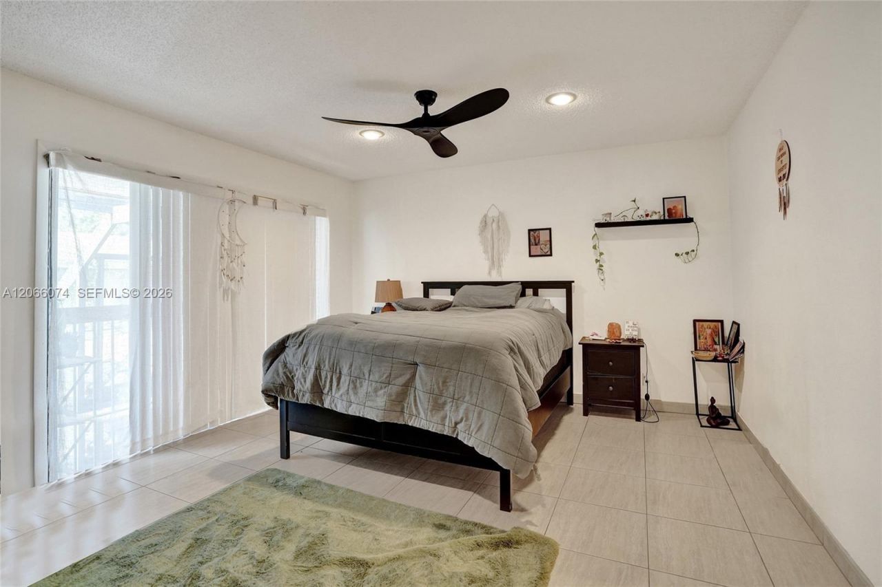 3003 Lakewood Ln, Hollywood, FL 33021 Photo