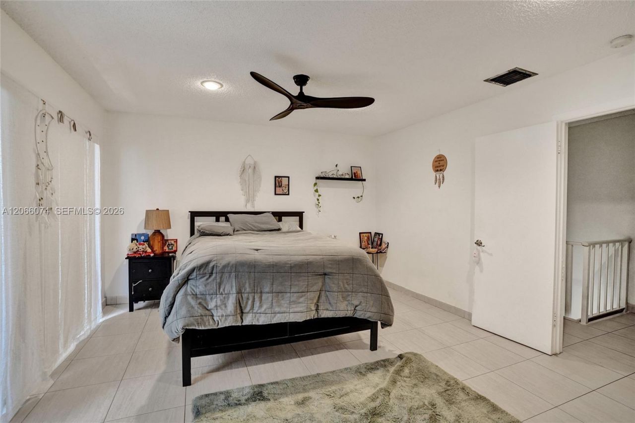 3003 Lakewood Ln, Hollywood, FL 33021 Photo