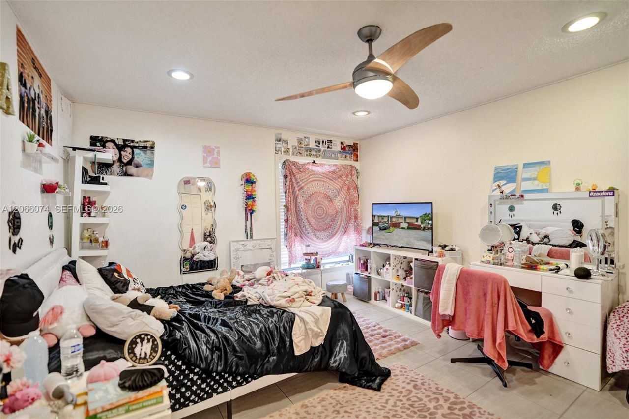 3003 Lakewood Ln, Hollywood, FL 33021 Photo