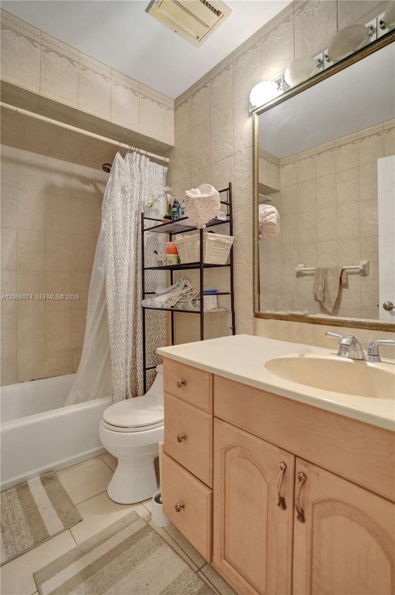 3003 Lakewood Ln, Hollywood, FL 33021 Photo