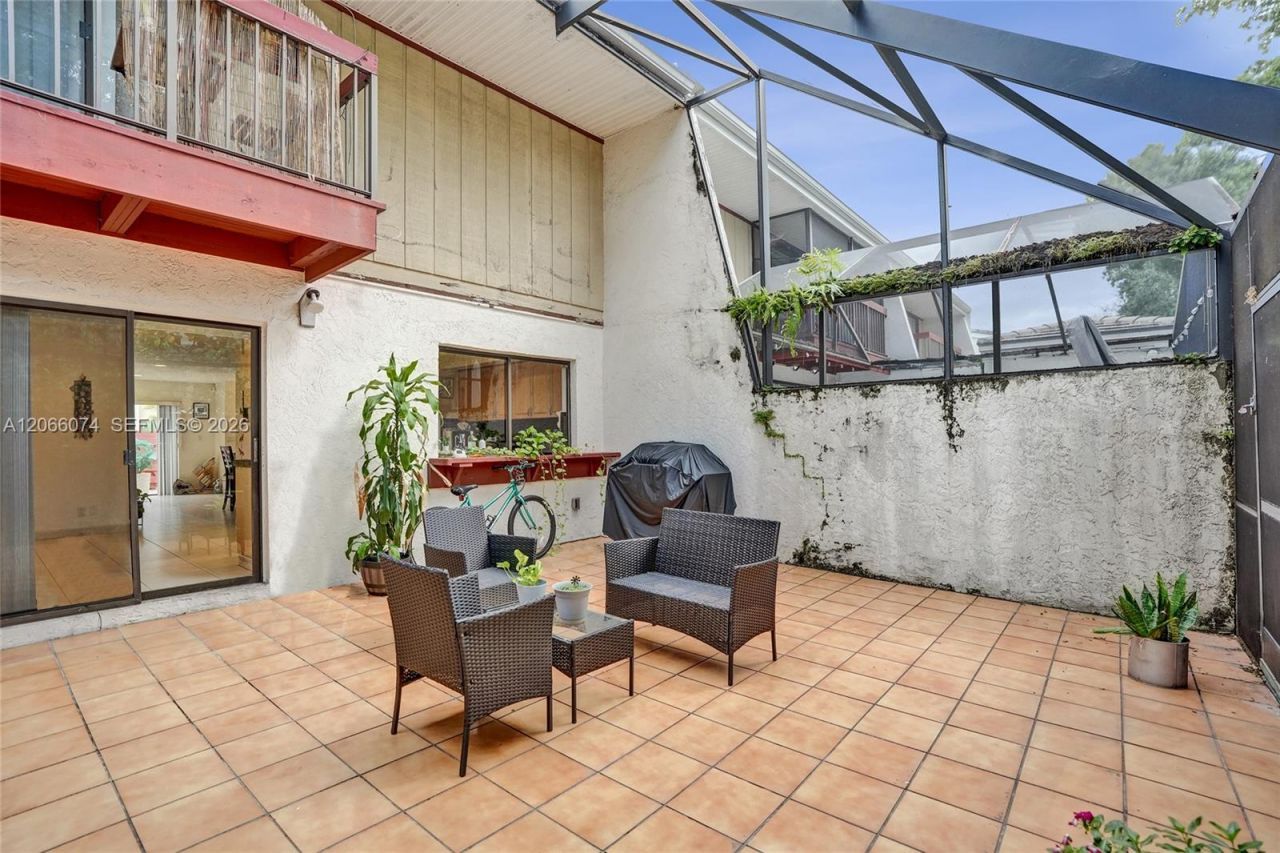 3003 Lakewood Ln, Hollywood, FL 33021 Photo