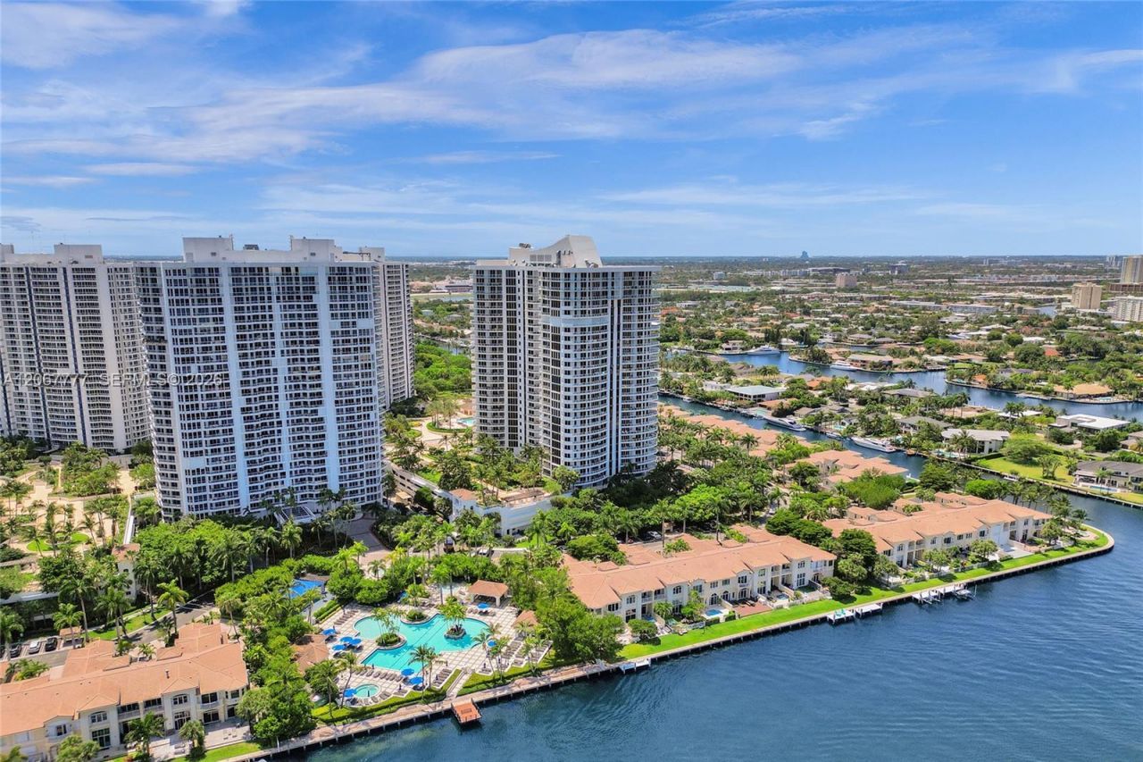 21200 Point Place , Unit 403, Aventura, FL 33180 Photo