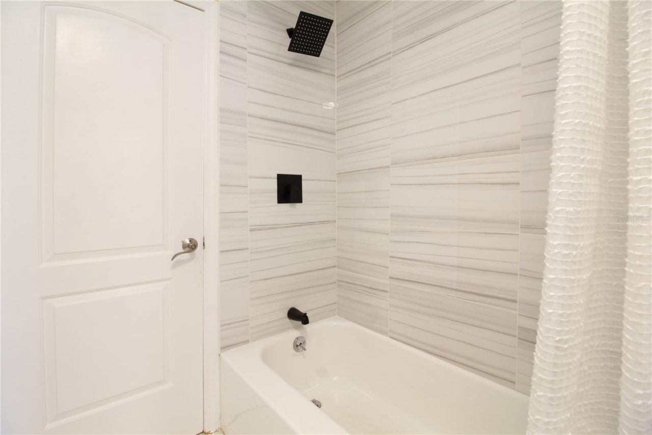 5919 33rd Avenue N, Saint Petersburg, FL 33710 Photo