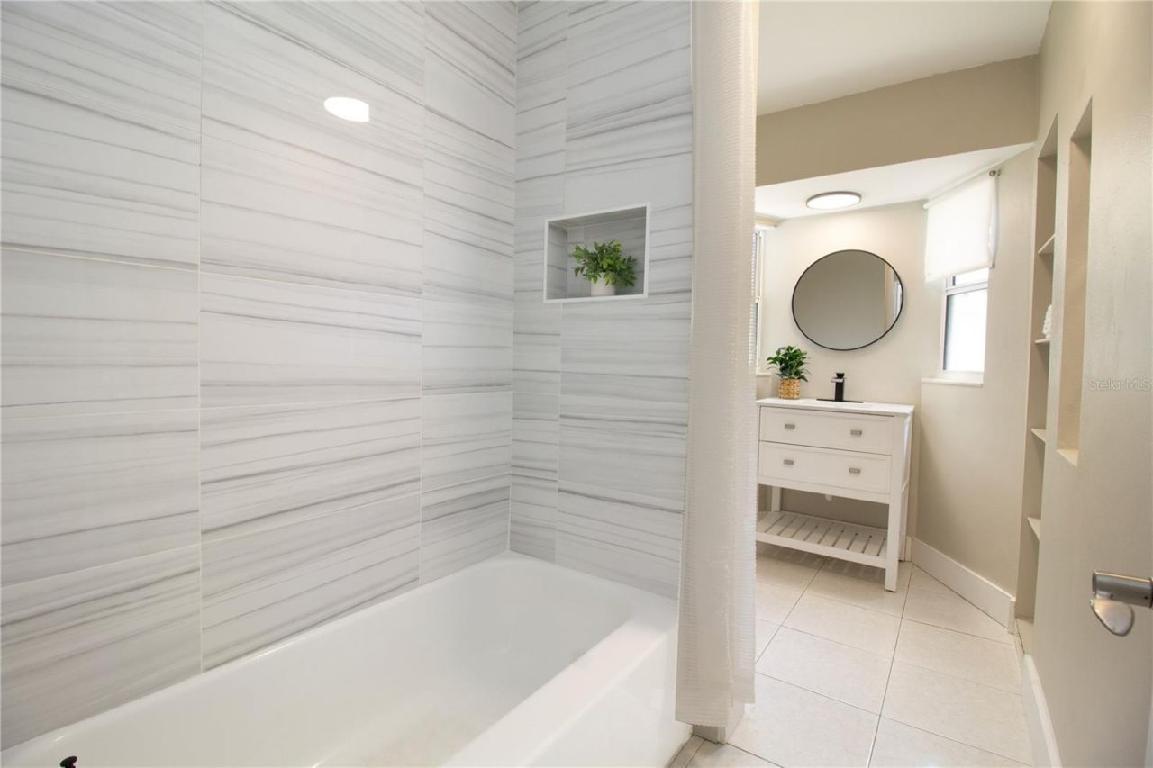 5919 33rd Avenue N, Saint Petersburg, FL 33710 Photo