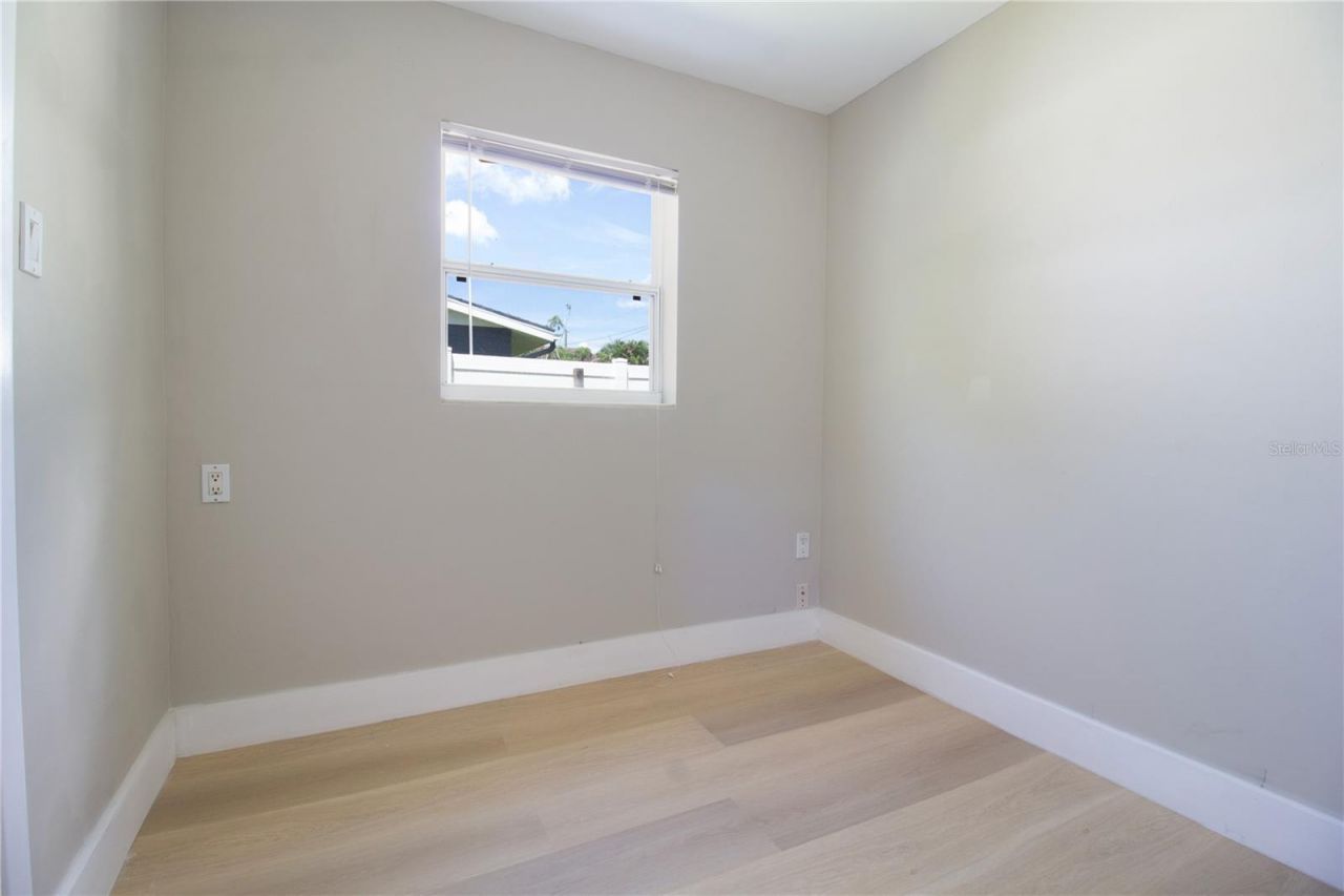 5919 33rd Avenue N, Saint Petersburg, FL 33710 Photo