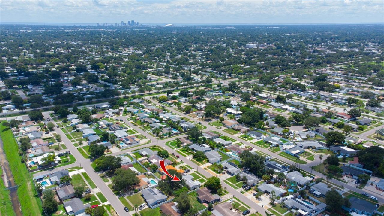 5919 33rd Avenue N, Saint Petersburg, FL 33710 Photo