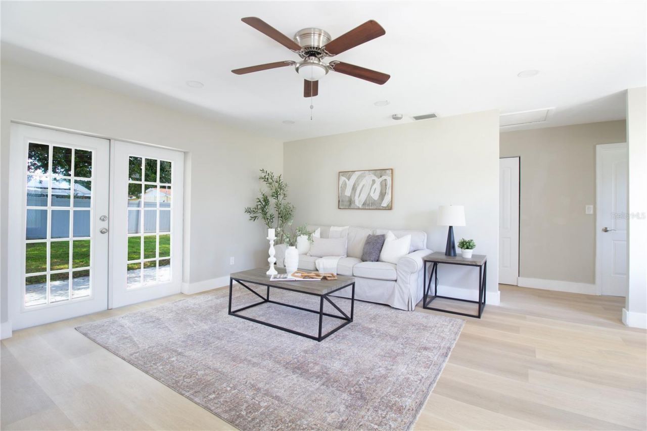 5919 33rd Avenue N, Saint Petersburg, FL 33710 Photo
