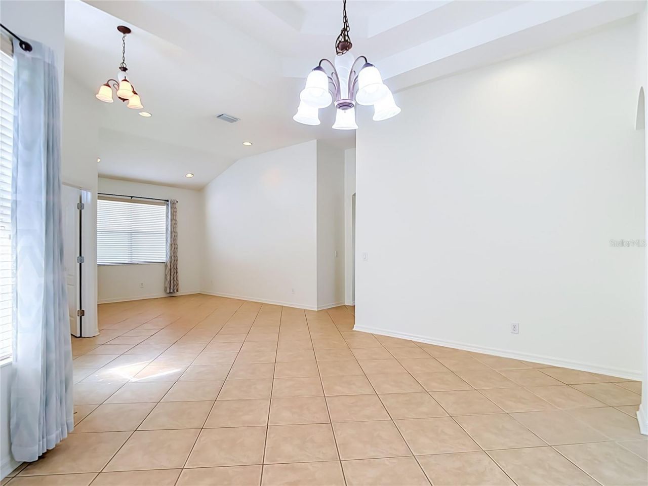 220 Ronja Lane, Valrico, FL 33594 Photo
