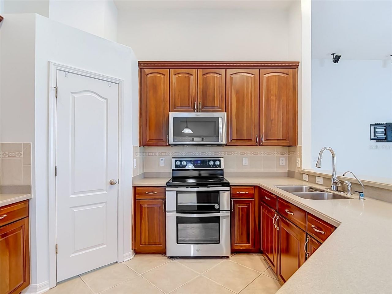 220 Ronja Lane, Valrico, FL 33594 Photo