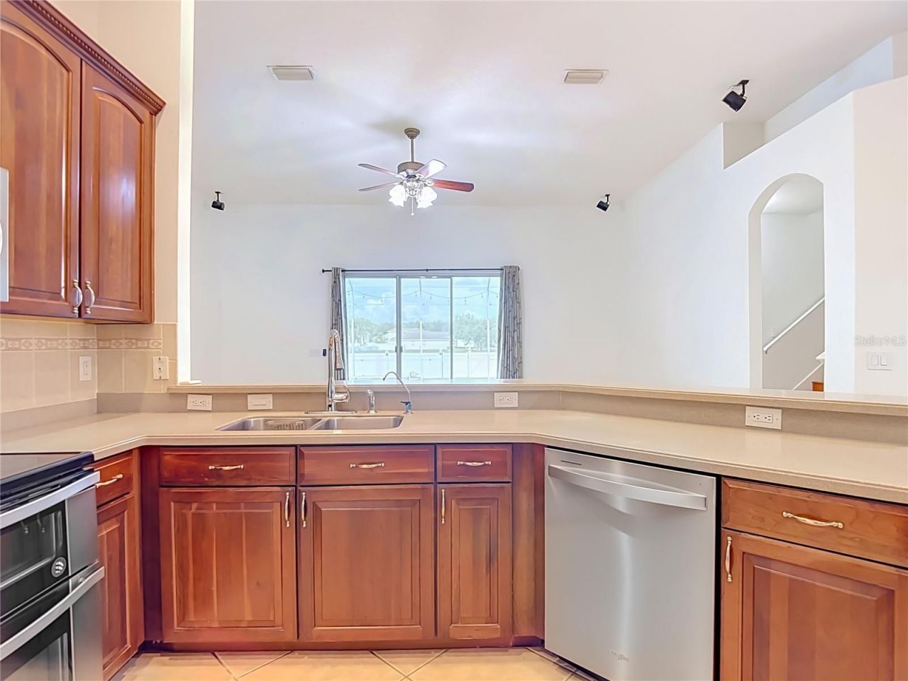 220 Ronja Lane, Valrico, FL 33594 Photo