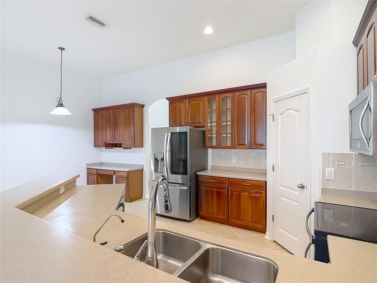 220 Ronja Lane, Valrico, FL 33594 Photo