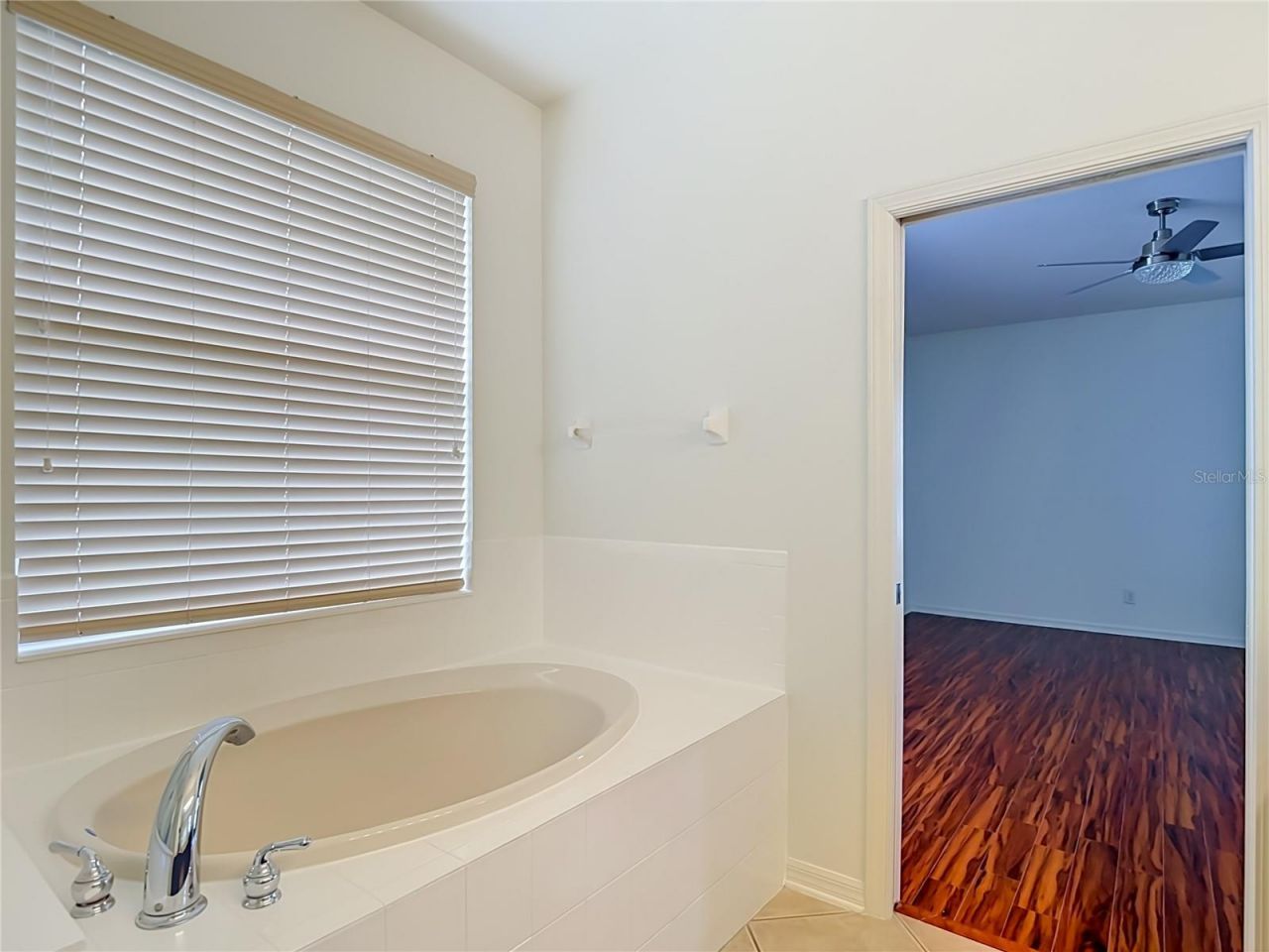 220 Ronja Lane, Valrico, FL 33594 Photo
