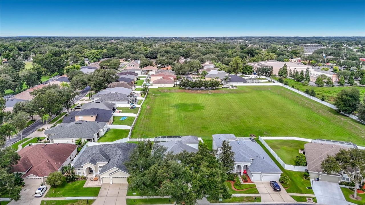 220 Ronja Lane, Valrico, FL 33594 Photo
