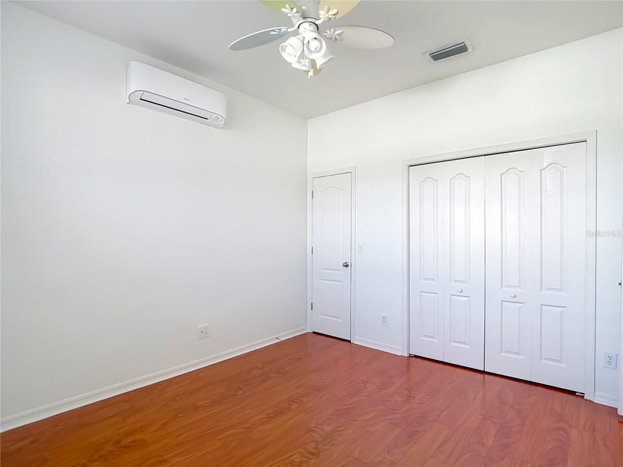 220 Ronja Lane, Valrico, FL 33594 Photo