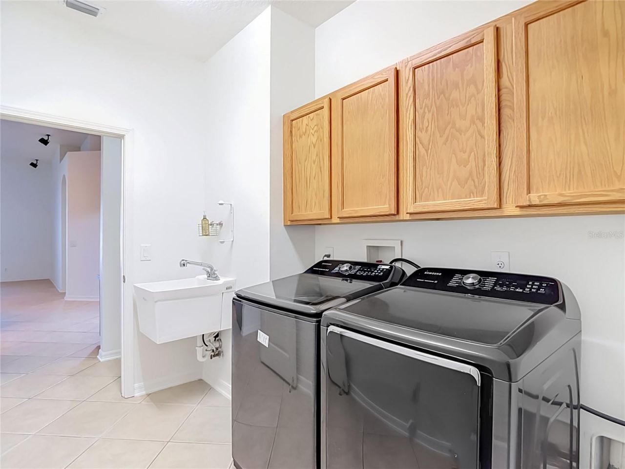 220 Ronja Lane, Valrico, FL 33594 Photo