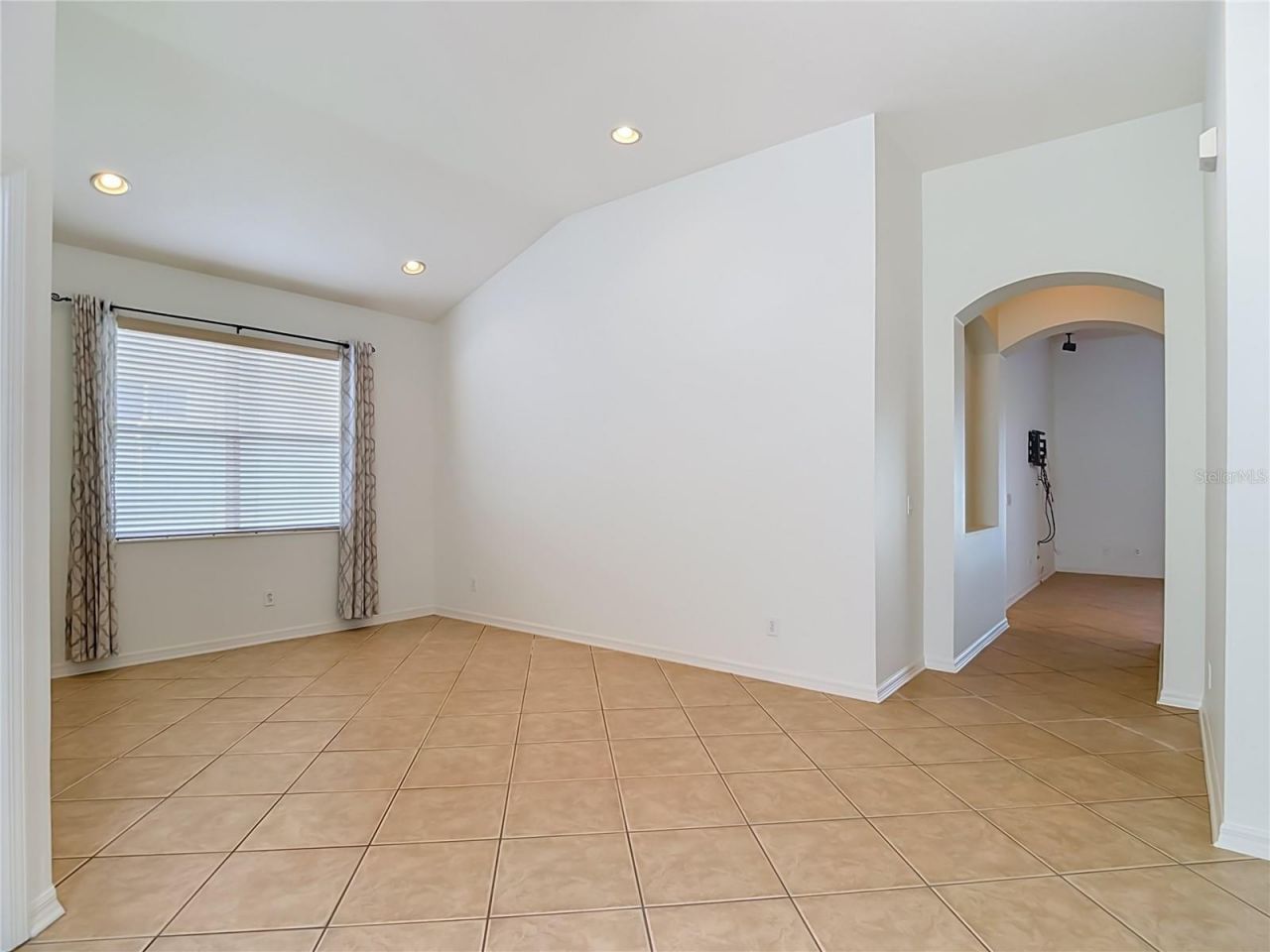 220 Ronja Lane, Valrico, FL 33594 Photo