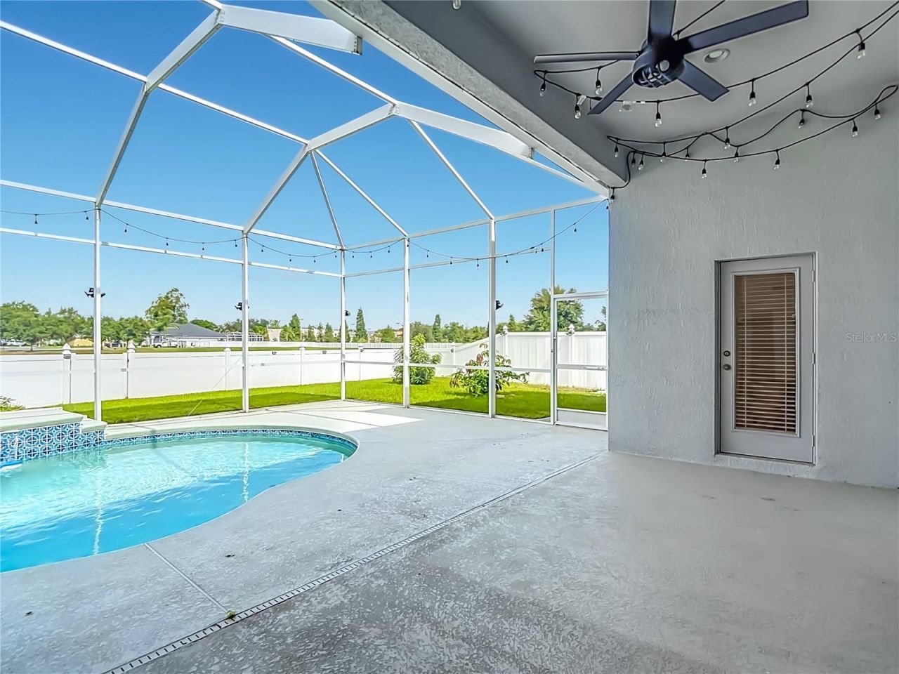 220 Ronja Lane, Valrico, FL 33594 Photo