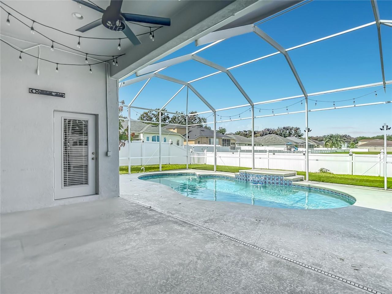220 Ronja Lane, Valrico, FL 33594 Photo