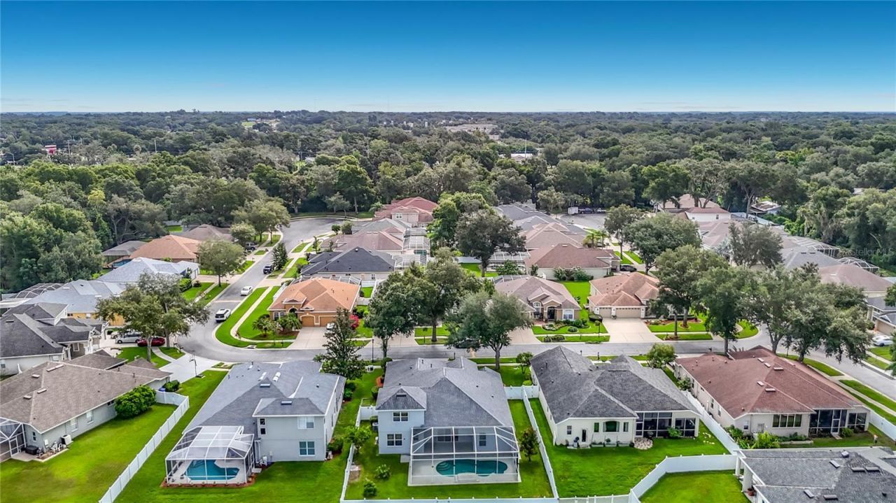 220 Ronja Lane, Valrico, FL 33594 Photo