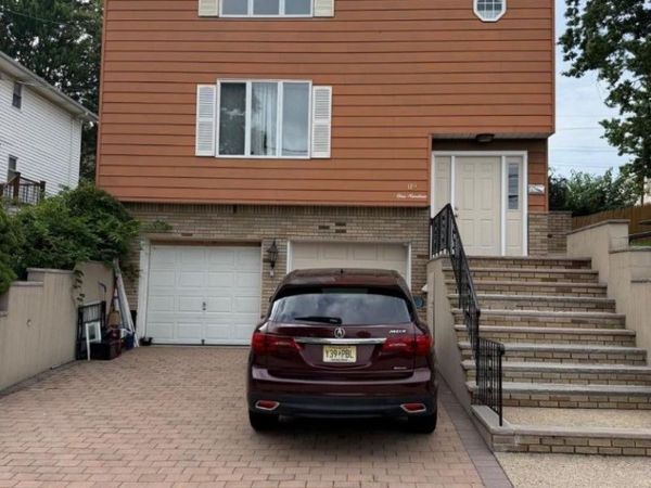 119 Cornelia St, East Rutherford, NJ 07073