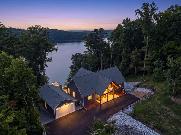 552 Fox Ridge Lane, Caryville, TN 37714