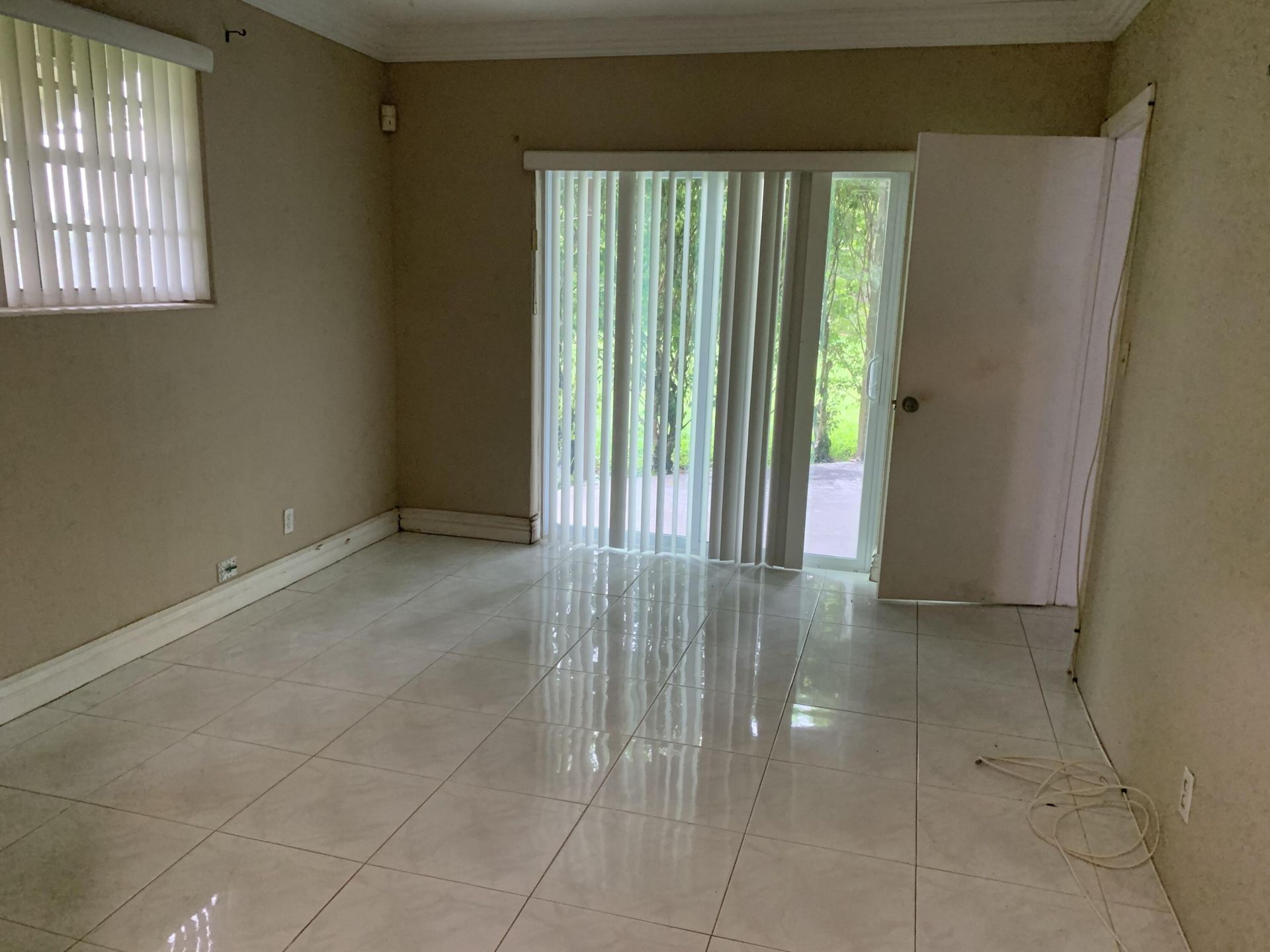 3296 NW 41st Street, Lauderdale Lakes, FL 33309 Photo