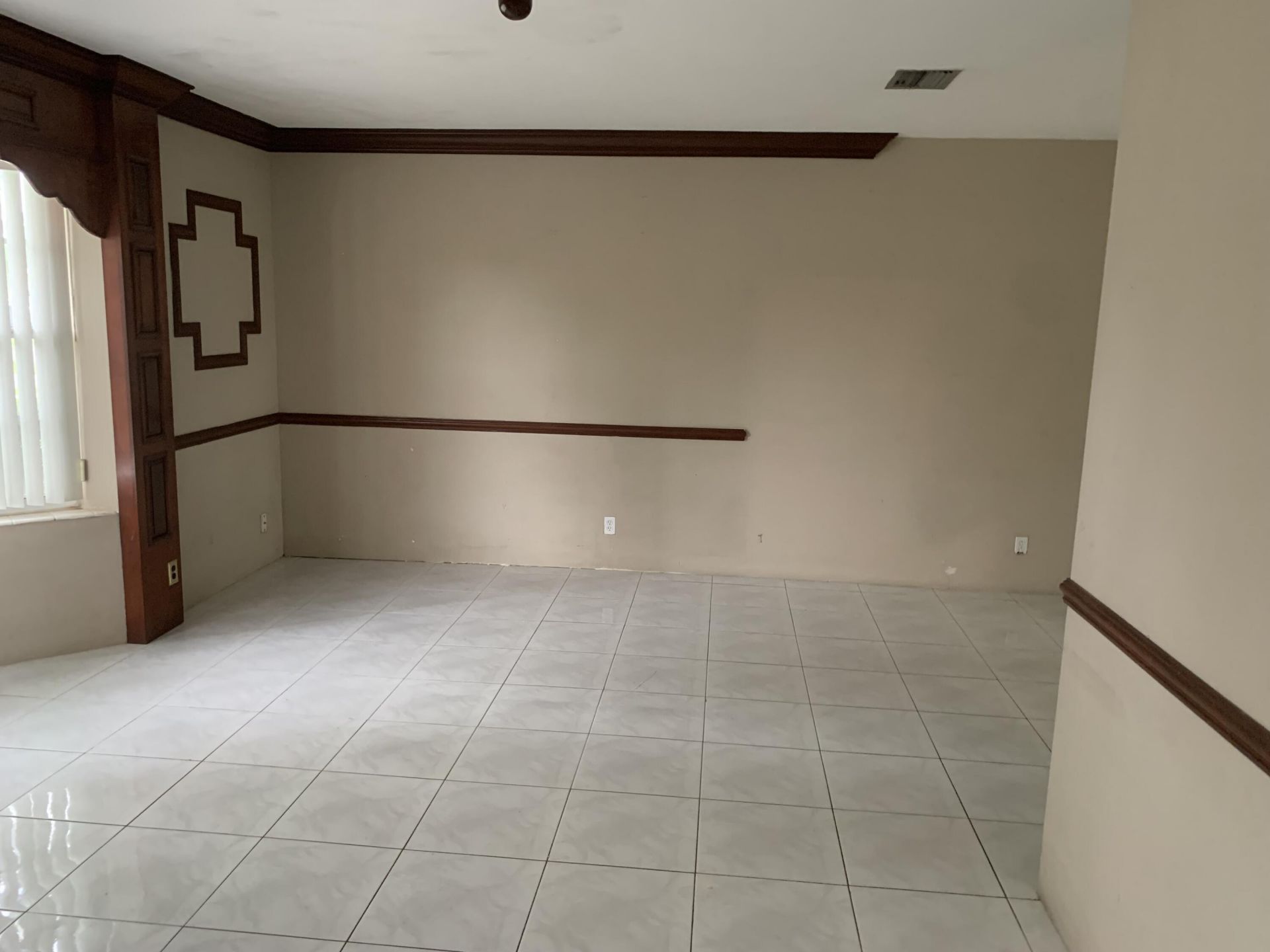 3296 NW 41st Street, Lauderdale Lakes, FL 33309 Photo