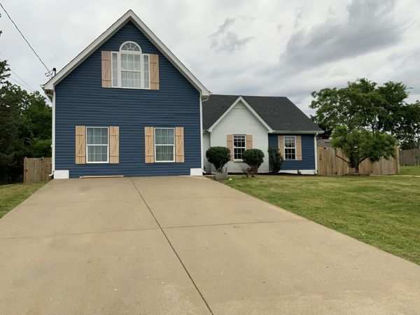 3024 Herman B Rader Dr , La Vergne, TN 37086