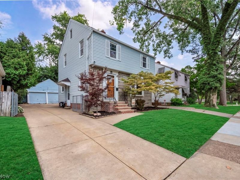 16810 Seneca Avenue , Lakewood, OH 44107 Photo 3