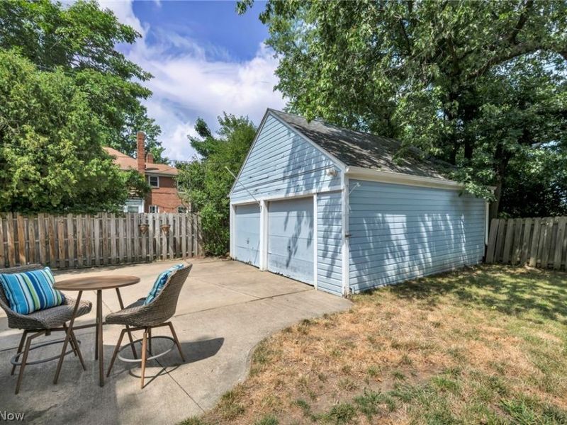 16810 Seneca Avenue , Lakewood, OH 44107 Photo 8