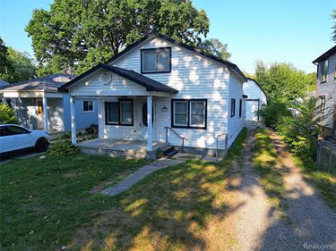 19476 NEGAUNEE, Redford Township, Mi 48240