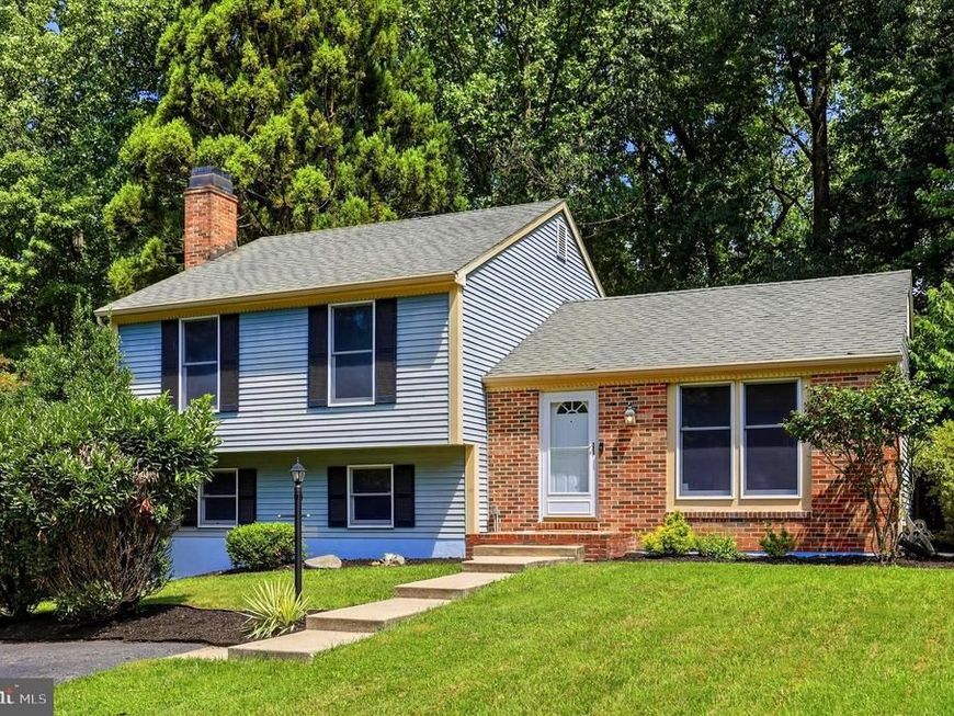 9 Three Willows Ct, Baltimore, MD 21228 Main Photo
