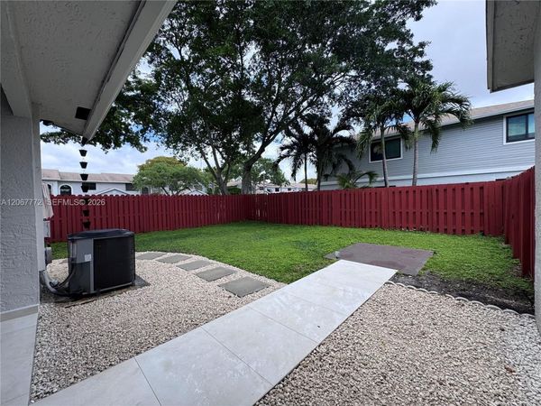 10651 NW 1st St , Unit 10651, Pembroke Pines, FL 33026