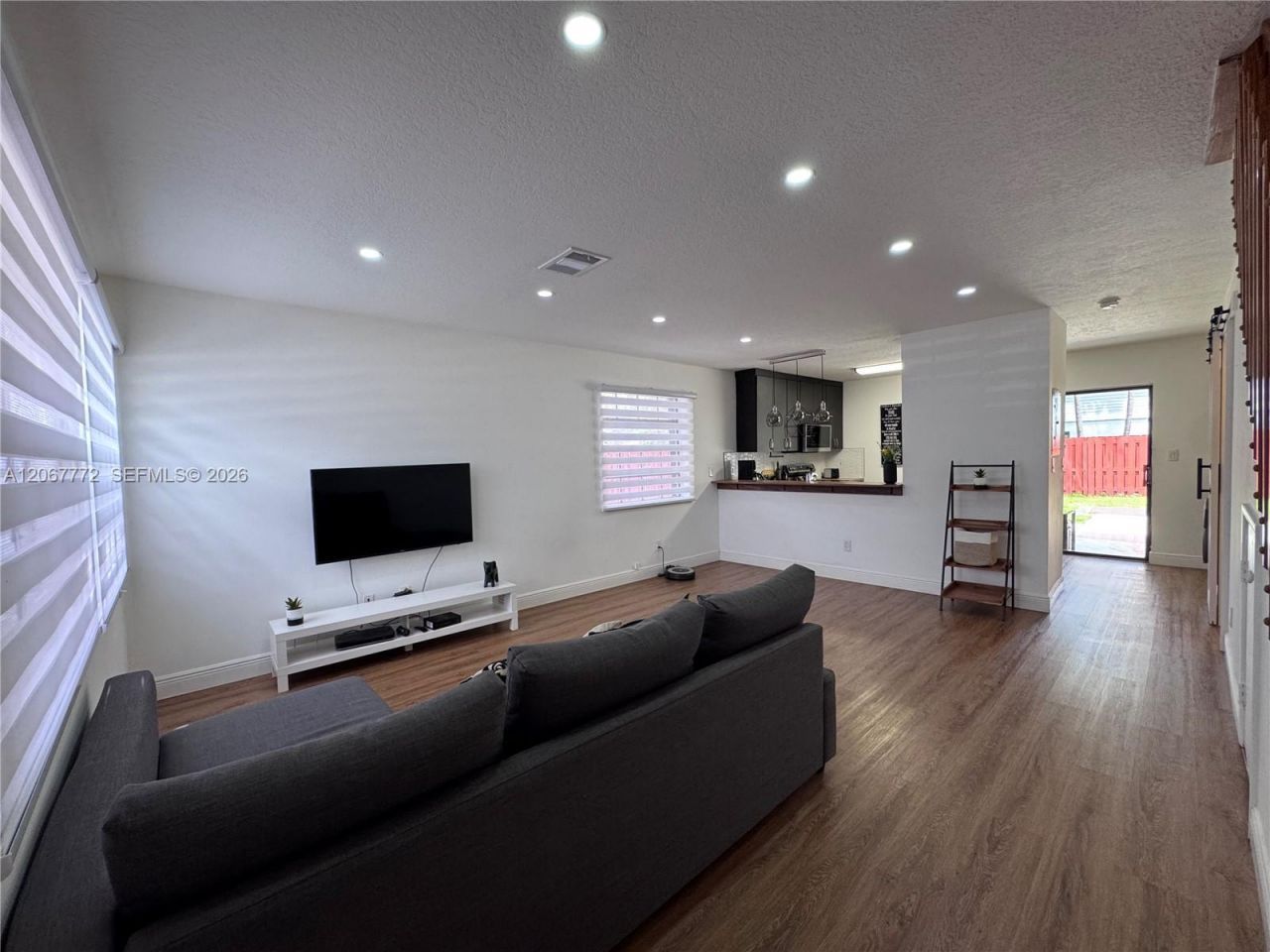 10651 NW 1st St , Unit 10651, Pembroke Pines, FL 33026 Photo