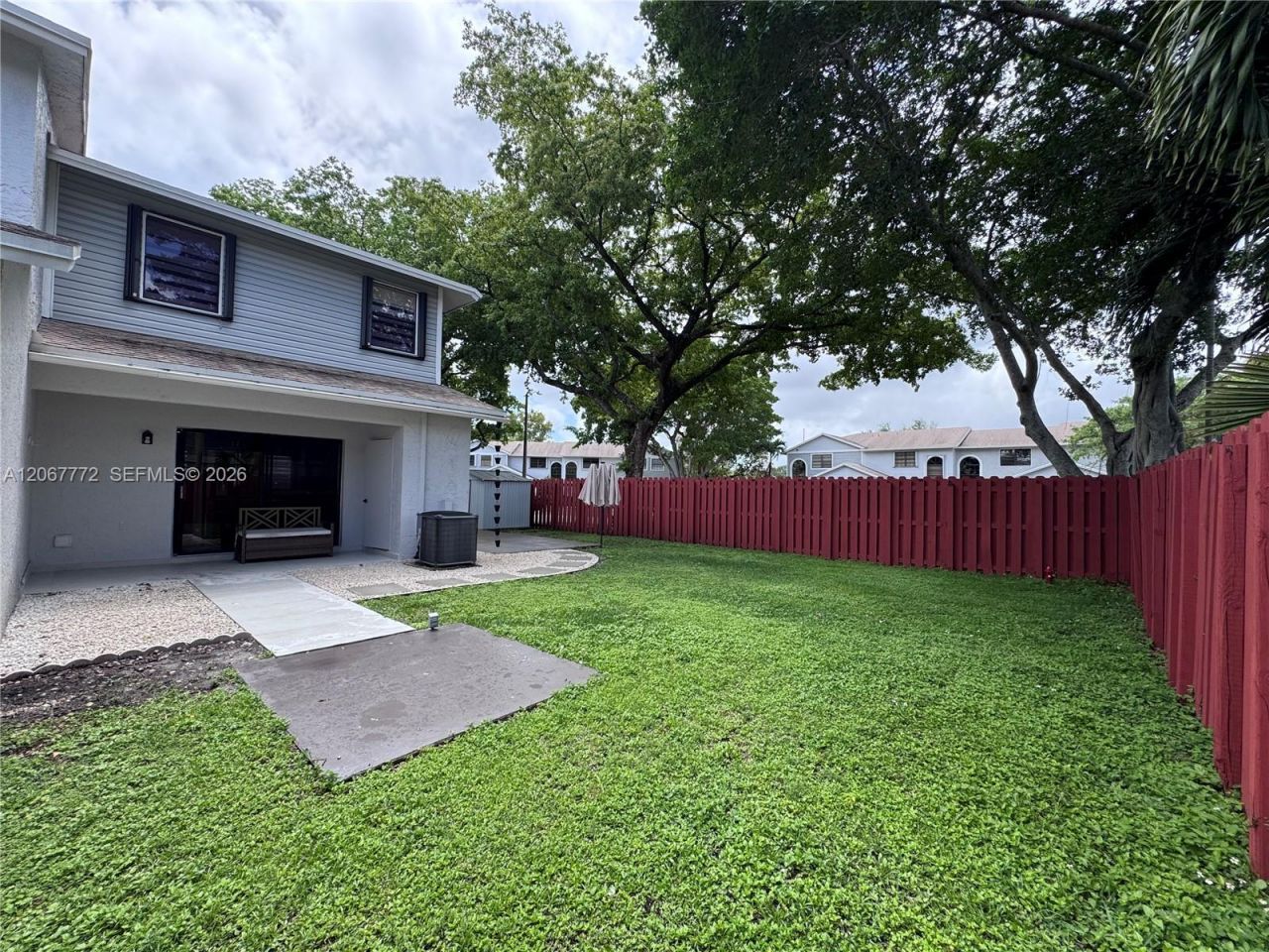 10651 NW 1st St , Unit 10651, Pembroke Pines, FL 33026 Photo
