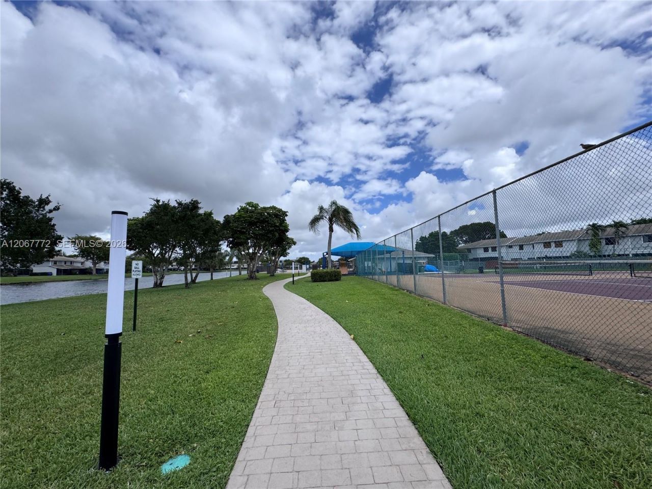 10651 NW 1st St , Unit 10651, Pembroke Pines, FL 33026 Photo
