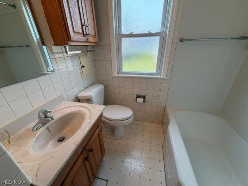 5411 Forest Avenue , Parma, OH 44129 Photo 13