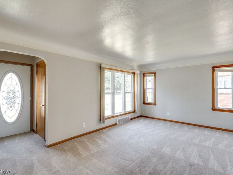 5411 Forest Avenue, Parma, OH 44129 Photo 4
