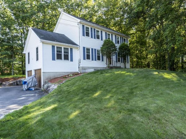 96 Lindsey Way, Goffstown, NH 03045