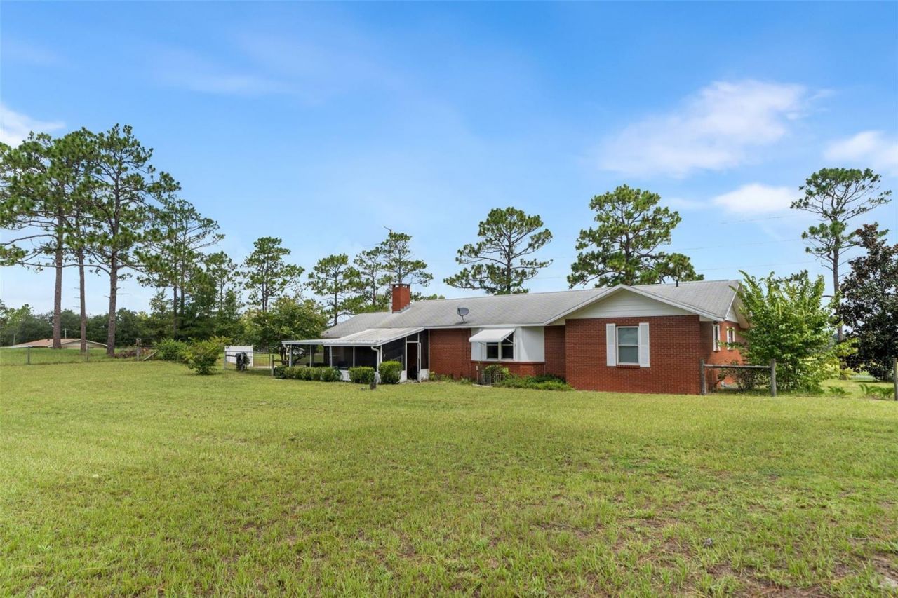 10290 NE 60th Street, Bronson, FL 32621 Photo