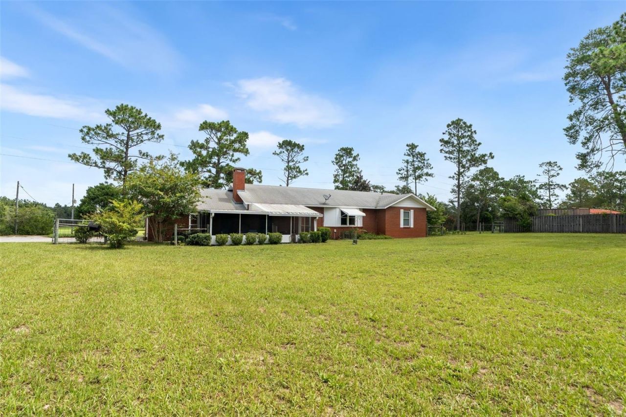 10290 NE 60th Street, Bronson, FL 32621 Photo