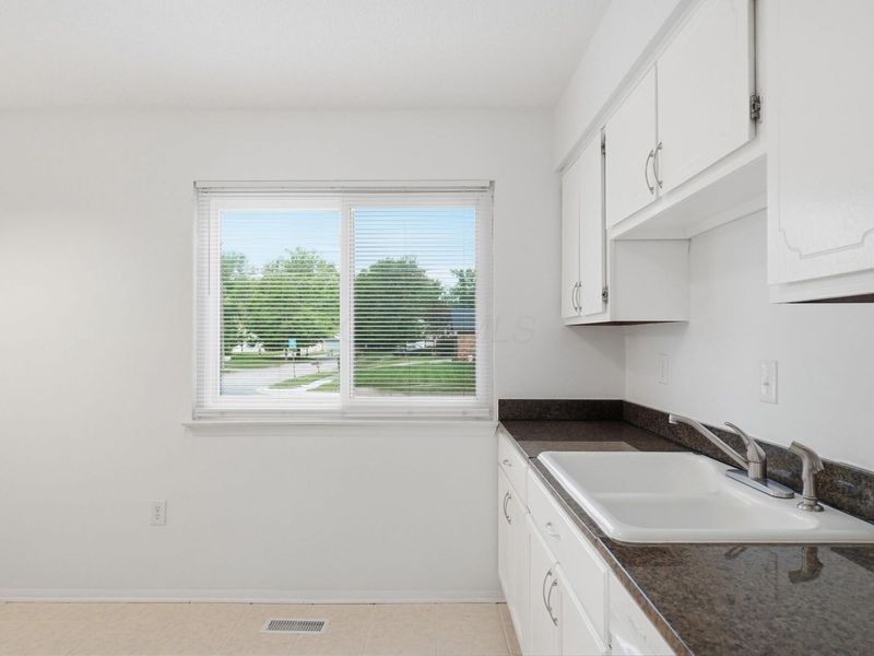 3632 Beckley Street , Columbus, OH 43230 Photo 13