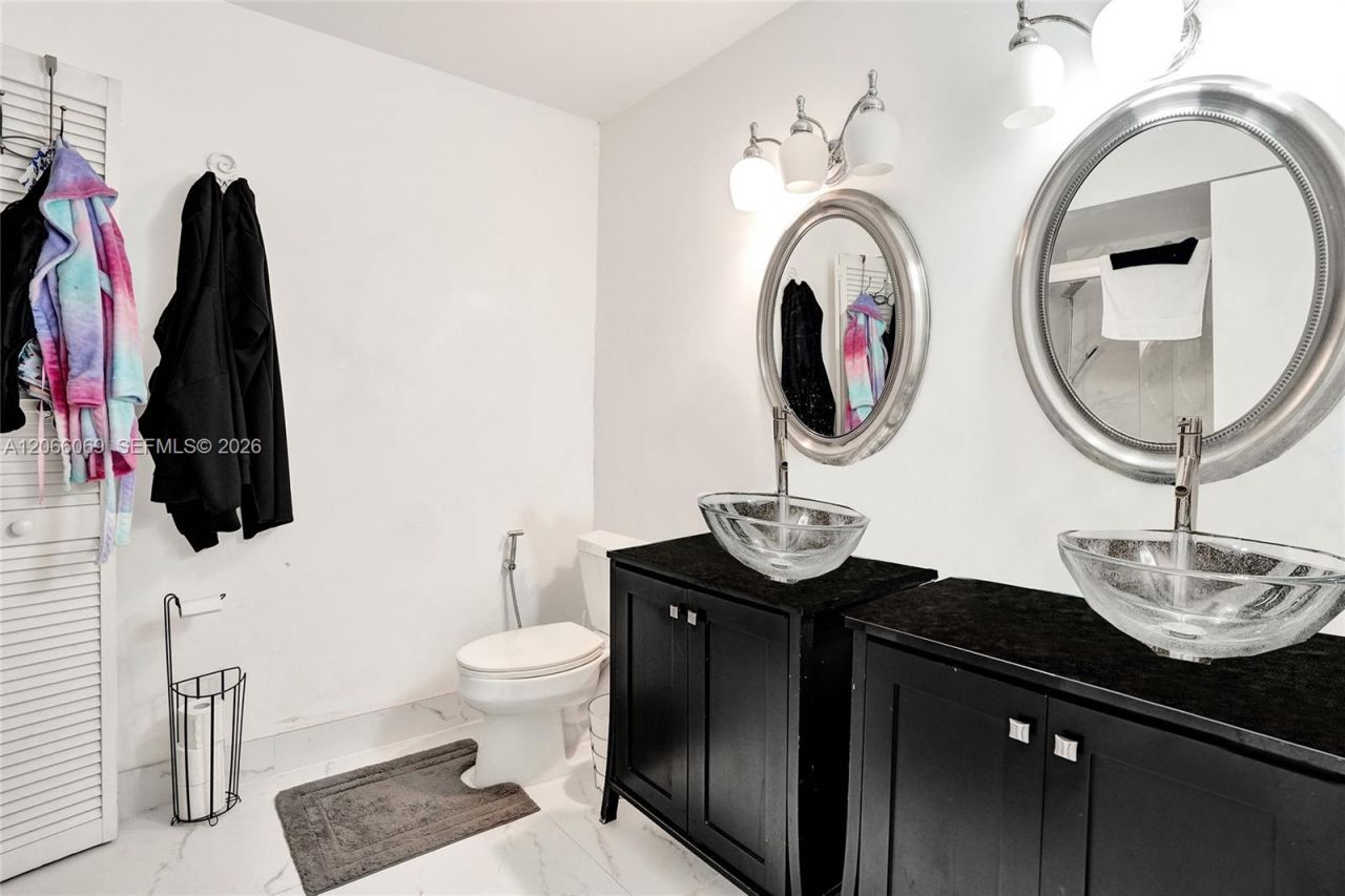 2999 Lakewood Ln, Hollywood, FL 33021 Photo