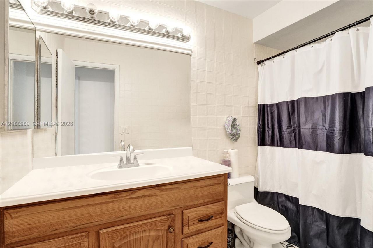 2999 Lakewood Ln, Hollywood, FL 33021 Photo