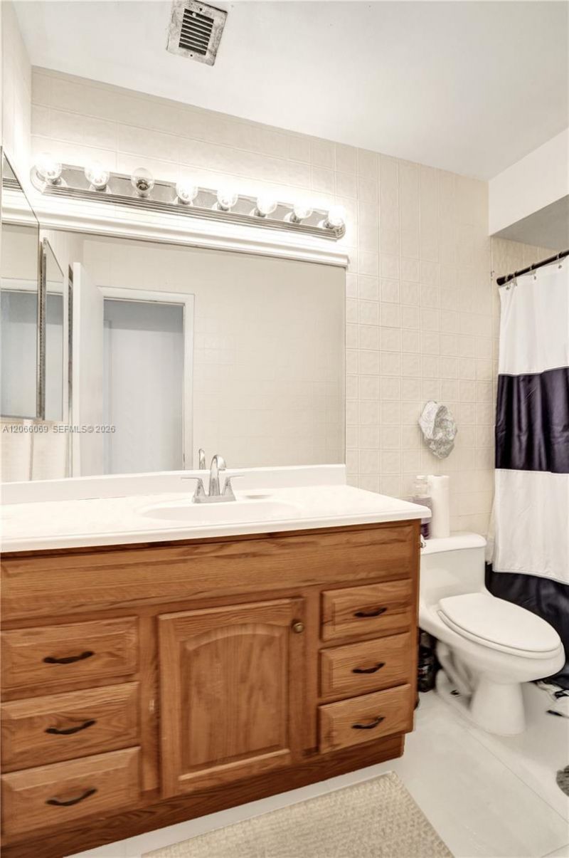 2999 Lakewood Ln, Hollywood, FL 33021 Photo