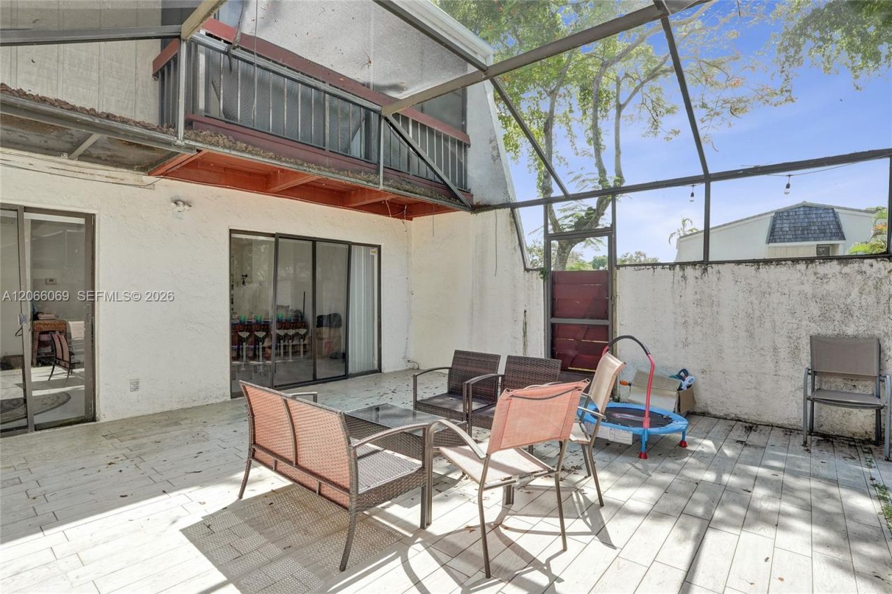 2999 Lakewood Ln, Hollywood, FL 33021 Photo
